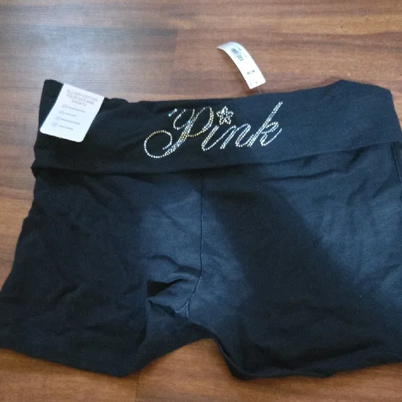 PINK Victoria's Secret Shorts de ciclista de 3" Cotton , Logo Sparkle NWT MEDIUM - Picture 1 of 10